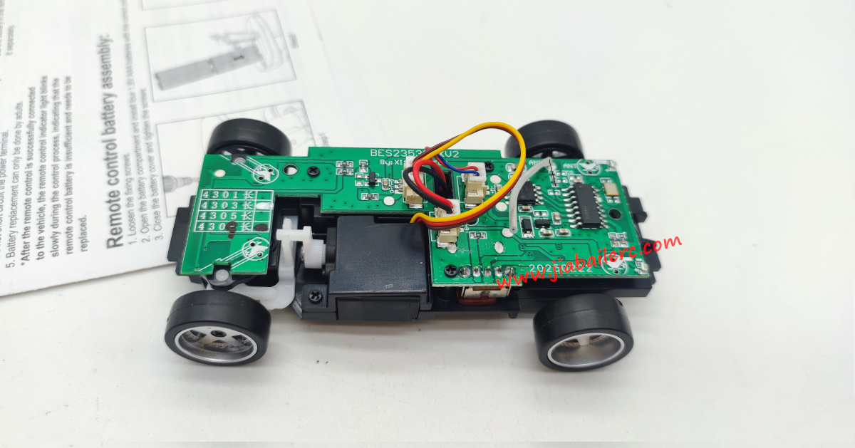 Jiabaile RC Car 4306 Internal Components